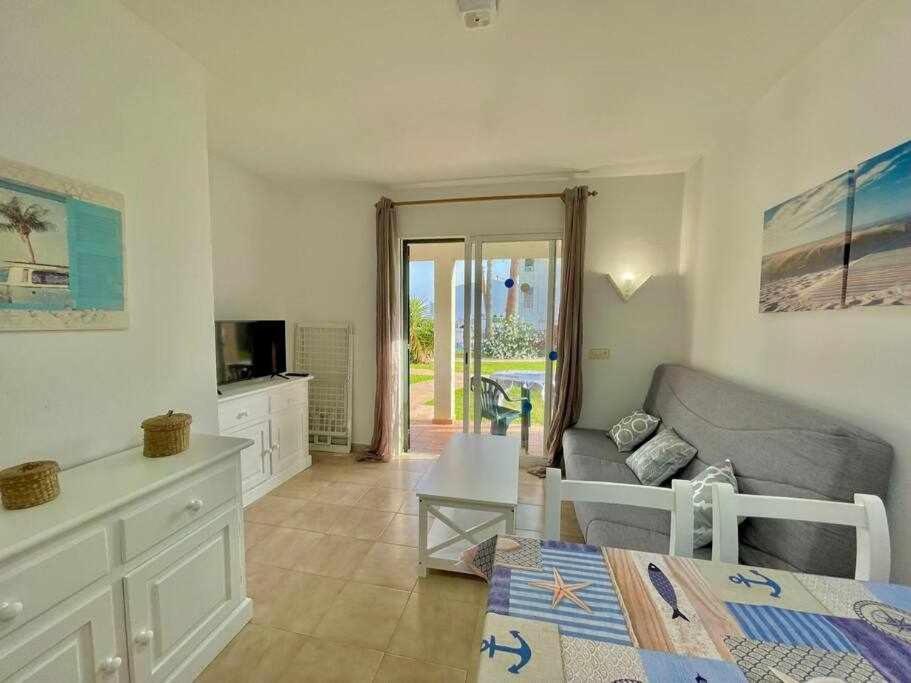 Pura Vida Apartamento Con Piscina Cala'N Blanes  Buitenkant foto